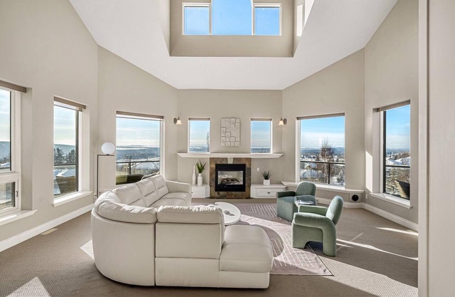 Slopeview Showstopper w/Theatre, Games, Views!