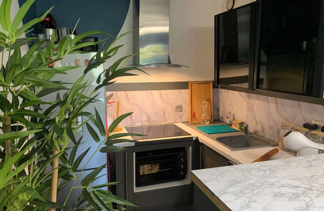 Small apartment close to Disneyland and downtown