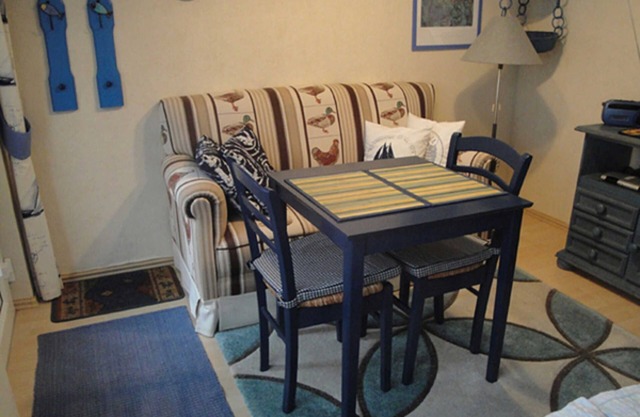 Small blue apartment - small blue apartment