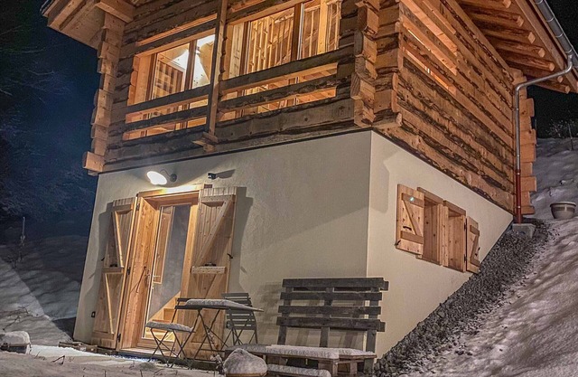 Small cocoon chalet in the mountains