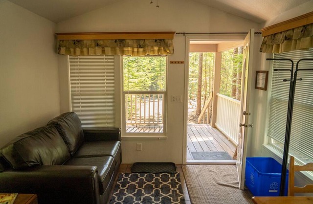 Small, private, affordable and surrounded by nature in Meadow Creek