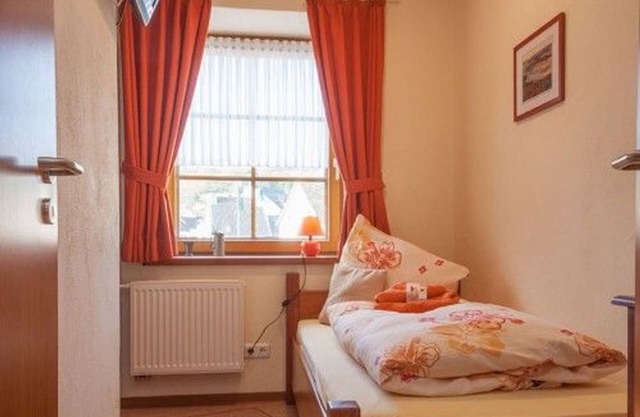 Small single room - Spa and Wellness Hotel am Eifelsteig*