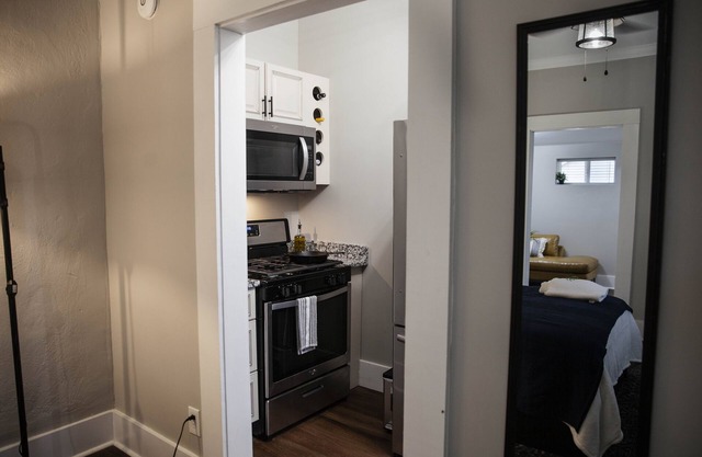 Smart private apartment has everything you need & pet friendly!