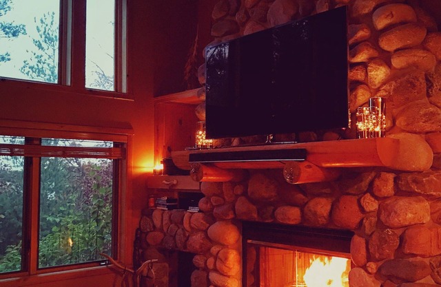 Smeagle's Terrapin on Lower Gresham: Lakeside 8 acre property in WI Northwoods