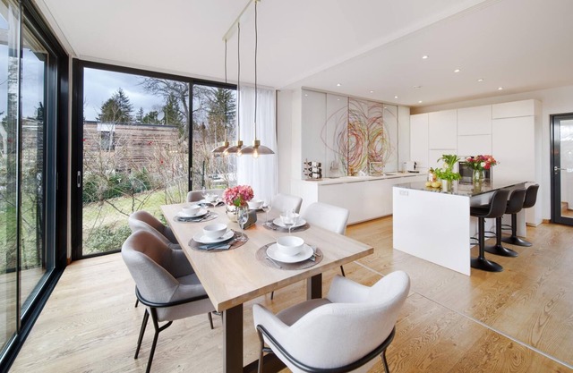 Smile Villa with Terrace, Garden, AirCondition, and Parking in the beloved Döbling in Vienna