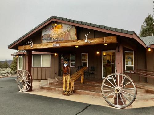 Smith Rock Resort