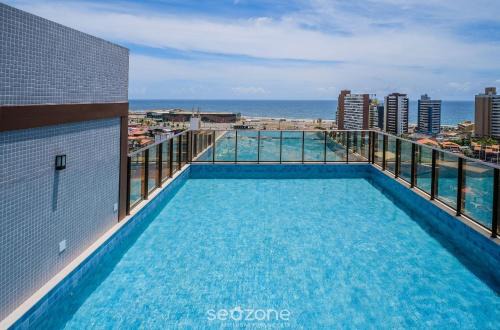 SMT - Building 750m from the Beach in Salvador