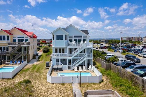 SNH101 Busy Being Fabulous