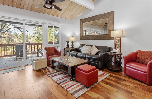 Snow Summit Thrush8 - Walk to Snow Summit, Hot Tub, Swimming Pool