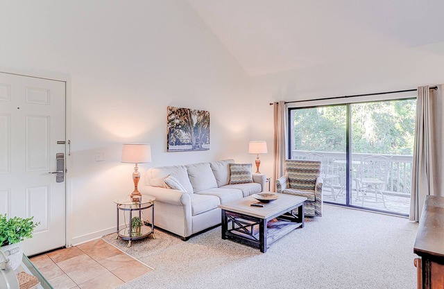 Snowbird-Friendly Condo with Golf View, Patio, Shared Pool/Tennis, A/C, WiFi