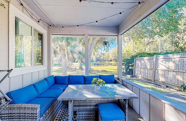 Snowbird-friendly home near the beach with patio, washer/dryer, & central AC