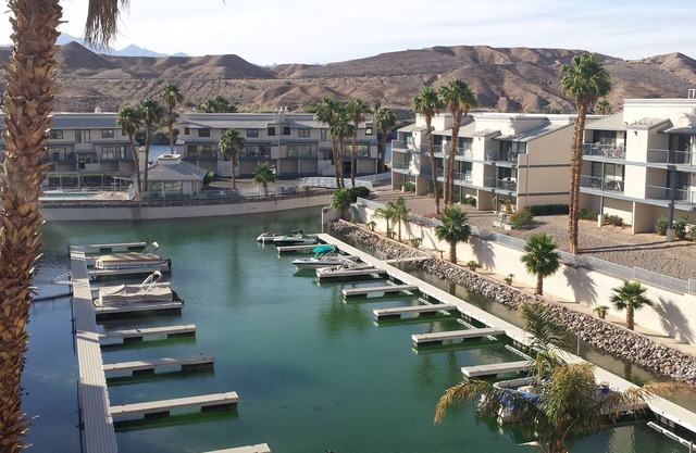 Snowbird Retreat Bullhead City, AZ. 2Bd 2Bth Condo Fully Furnished River View