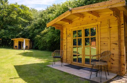 Snowdrop Cabin Retreat dog friendly peaceful