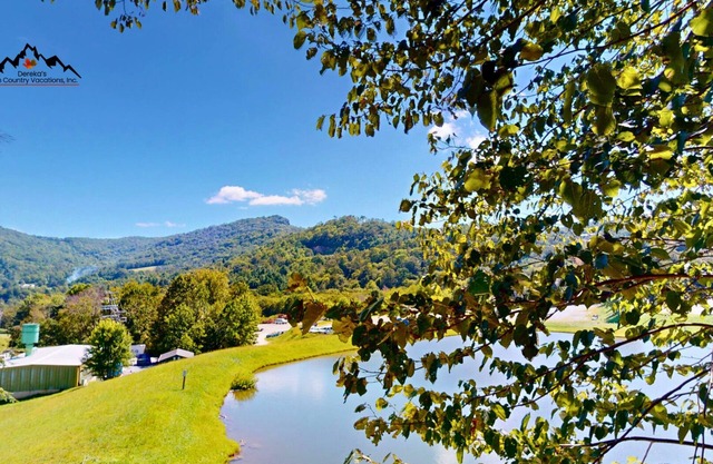 Snowlake B09 is the perfect choice for family gatherings, group ski trips, or a