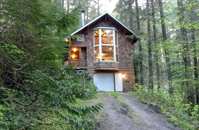 Snowline Cabin #25 - Hot Tub - Pets Ok - Wi-Fi