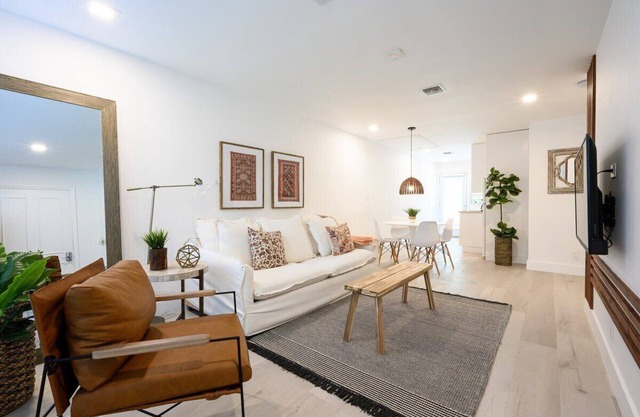 Snug Cozy Getaway – Victoria Park Near Beach