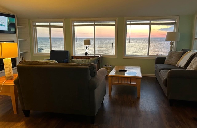 Snug Harbor Inn - Port Cottage