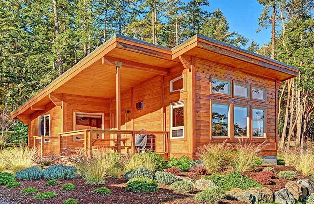 Snug Harbor Resort and Marina - Two Bedroom Water View Cabin, King Beds