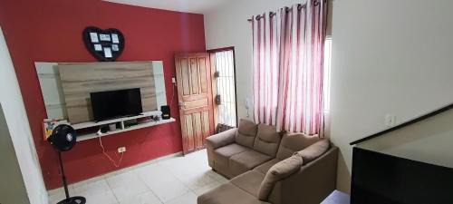 Sobrado em condomínio tranquilo em Mongagua