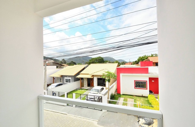 Sobrado p/5 hóspedes, 15 minutos da Praia N1430