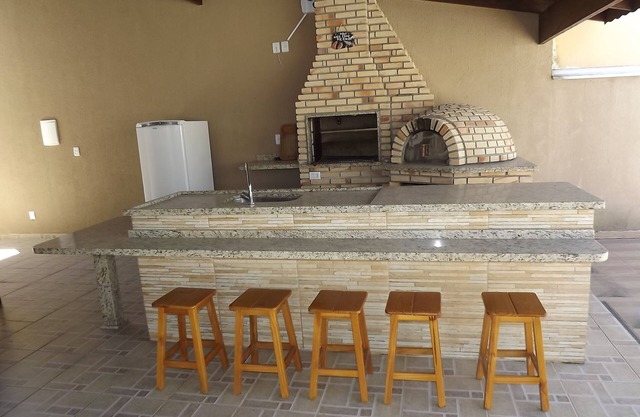 SOBRADO WITH 03 BEDROOMS AND POOL CENTER CARAGUATATUBA NEXT TO THE BALL OF EVENTS