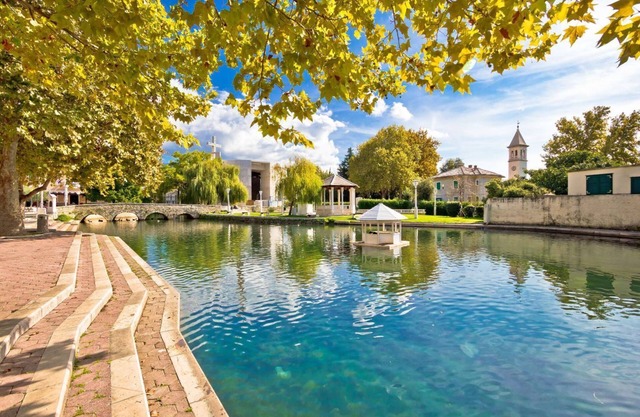 Soft App in Solin next to Split