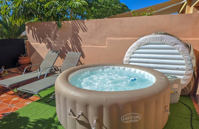 Solárium, Pool, Jacuzzi, WiFi, Parking