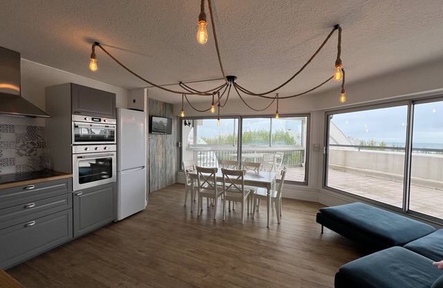 Sol-y-Days Ulysse Plage, Apartment with sea view terrace