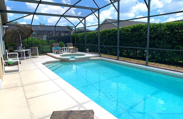 Solar Powered Villa Near Disney, South Pool/Spa
