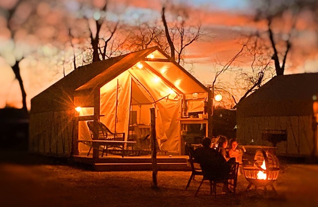 Son's Blue River Camp Glamping Cabin U