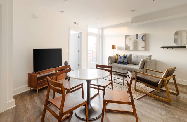 Sonder Europa | One-Bedroom Apartment w/ Balcony