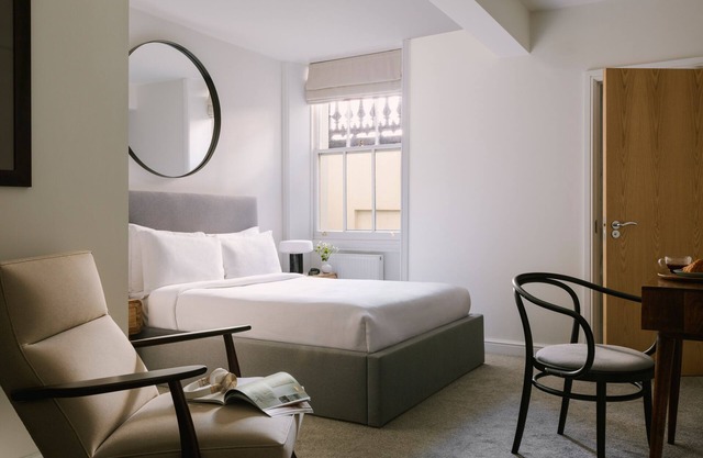 Sonder Kensington Gardens | Double Room