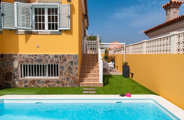 Sonnenland Q10 by VillaGranCanaria