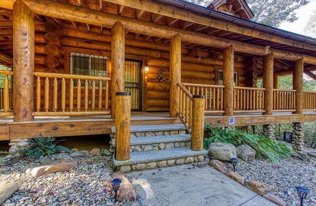 Sonshine By The Stream, Creek Side, $685 FREE tickets each paid day!