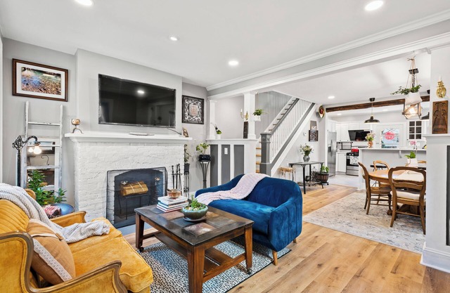 Sophia's Garden Cottage-4BR/2.5B/3Car-P/New HVAC/WiFi/Walk-Z/Colleges/Kids/UP-8