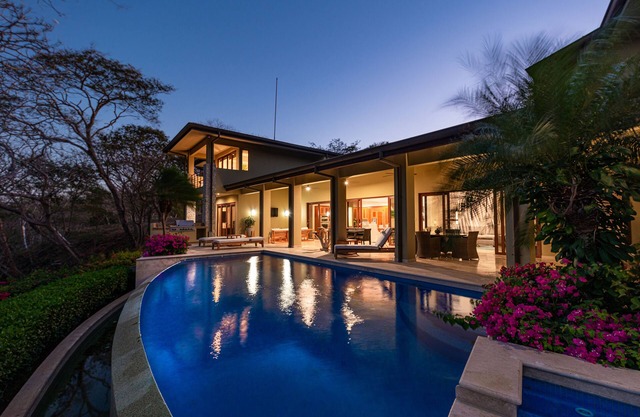 Sophisticated design and breathtaking ocean view unite in this golfer's paradise