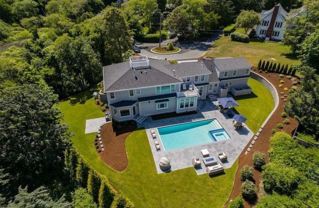 Sophisticated Chatham Oasis with Pool & Spa RPAM062