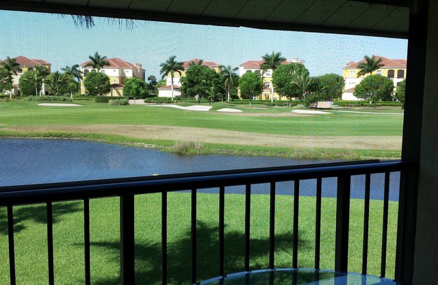 South-east exposure, natural & breezy, Golf & water view