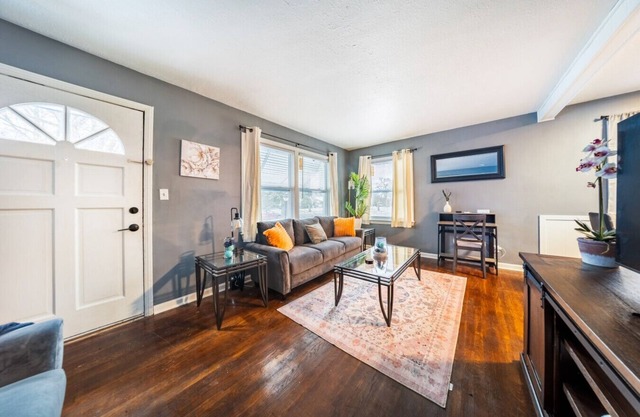 South Euclid Spacious 3 BR 1.5 Bath Ranch Home