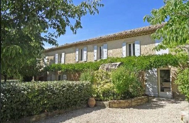South Luberon, T1 * at Mas du Perussier, 2 persons. Ideal for lovers.