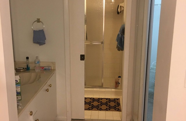 South Miami Lawn&Garden Gated Residence