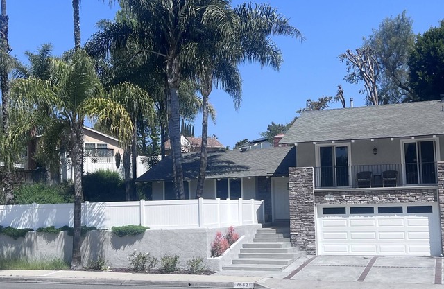 South Orange County 3BR/2BA Property with Lake & Community Pool Access Included