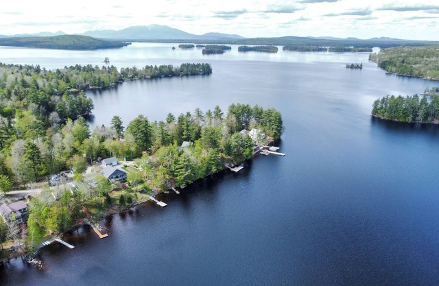 South Twin Place - Comfortable year-round home on the shores of South Twin Lake!
