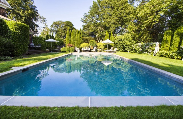 Southampton 1 Block From Village, Lovely 4-Bedroom