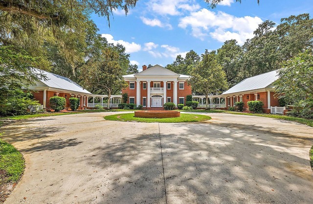 Southen Oaks Ranch Estate minutes to The Villages