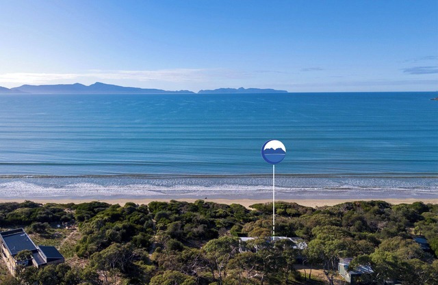 Southerlys Beach House - Freycinet Holiday Houses
