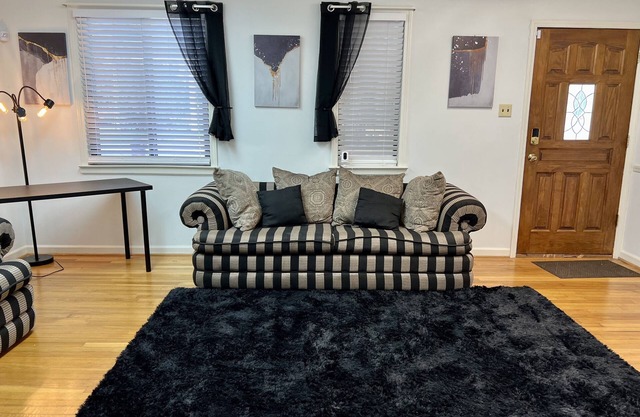 SouthPark Townhome: Pet-Friendly with Patio