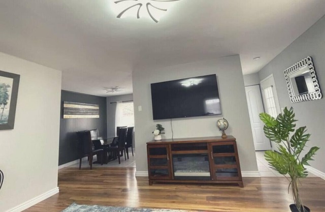 SouthPoint Hideaway! · Corp Exec Stay | Family | Close to Everything