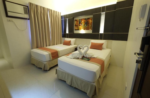 Southpole Central Hotel