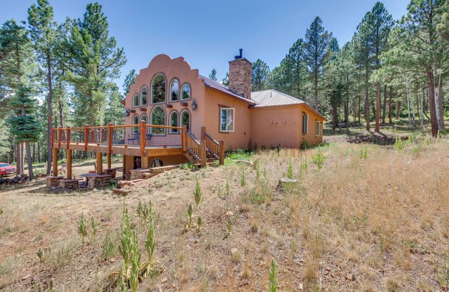 Southwestern Angel Fire Abode w/Game Room